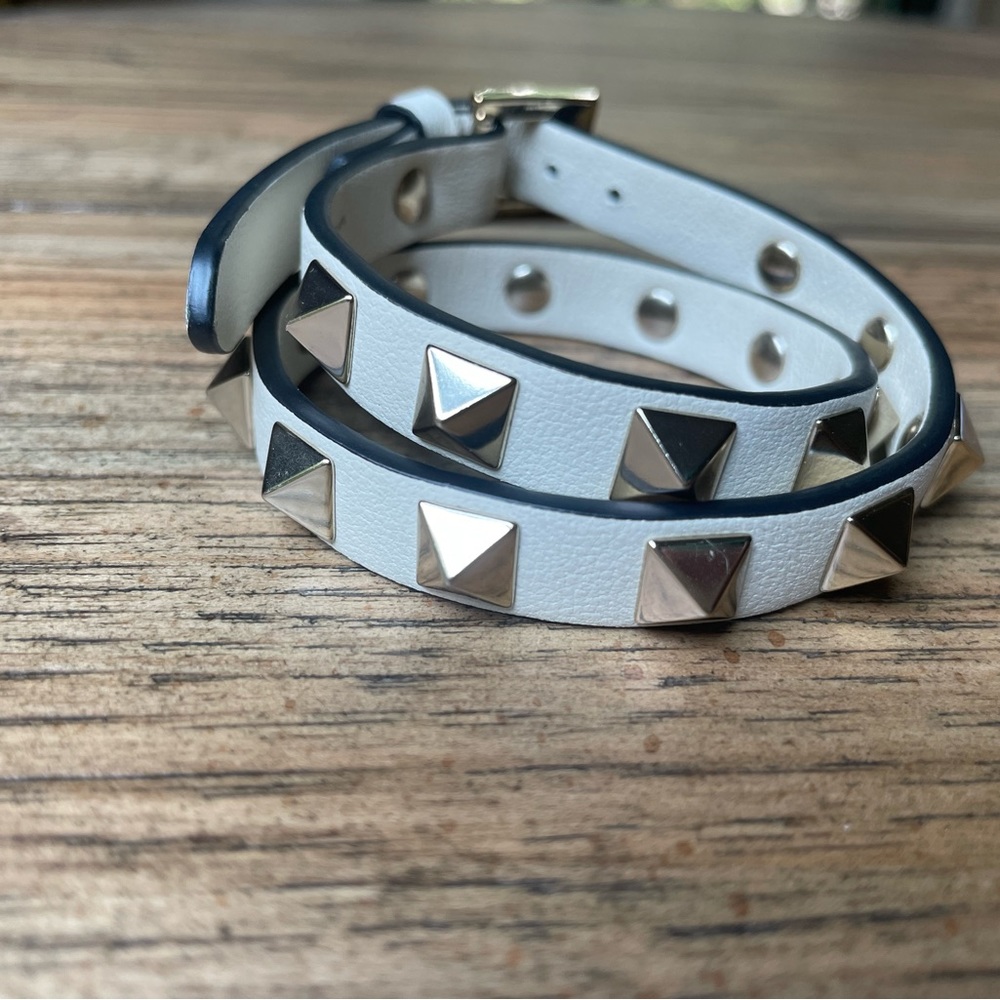 Valentino Rockstud Calfskin double strap Bracelet Light Ivory